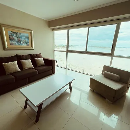 Suite Frente Al Rio En Puerto Santa Ana Riverfront Guayaquil Exterior photo