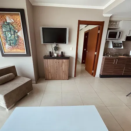 Suite Frente Al Rio En Puerto Santa Ana Riverfront Guayaquil Exterior photo