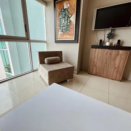 Suite Frente Al Rio En Puerto Santa Ana Riverfront Guayaquil Exterior photo