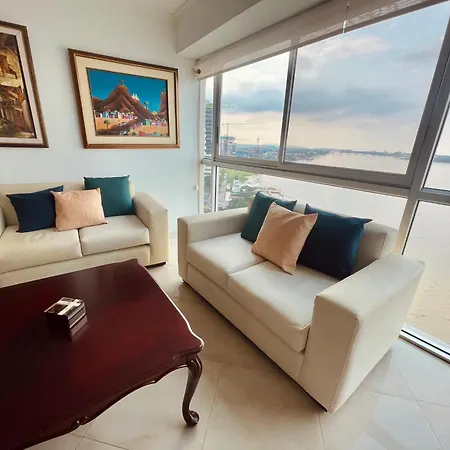Suite Frente Al Rio En Puerto Santa Ana Riverfront Guayaquil Exterior photo