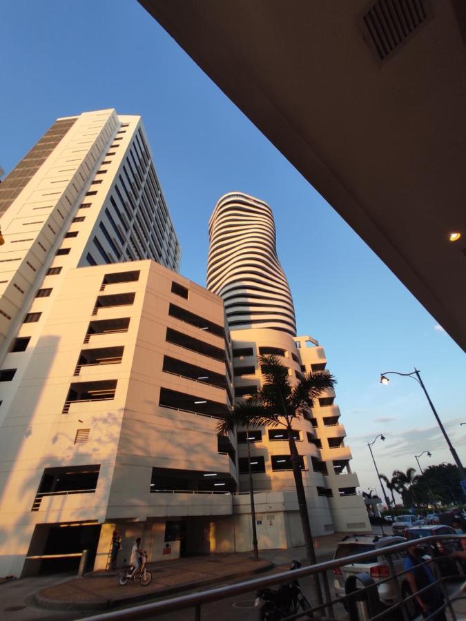 Apartment Frente Al Rio En Puerto Santa Ana Riverfront