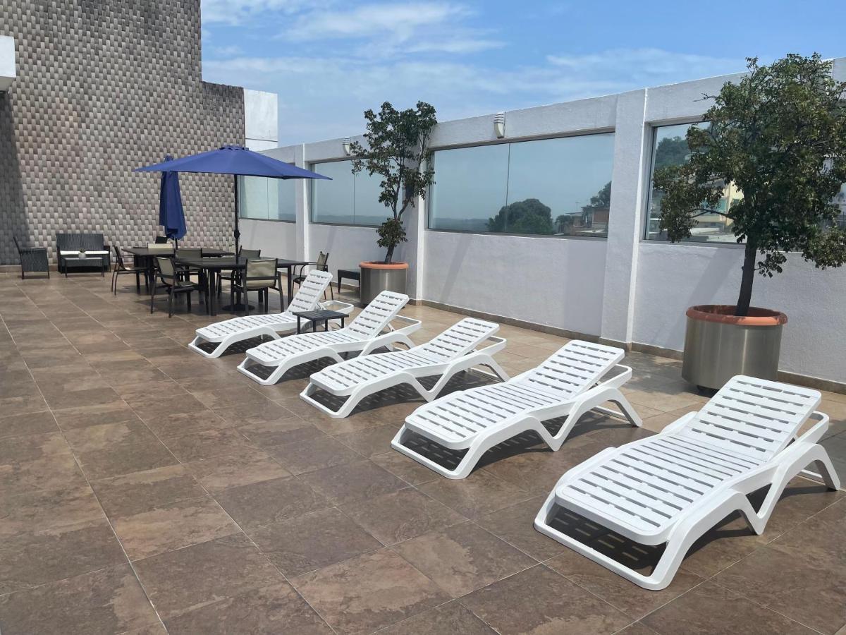 Frente Al Rio En Puerto Santa Ana Riverfront Apartment Guayaquil