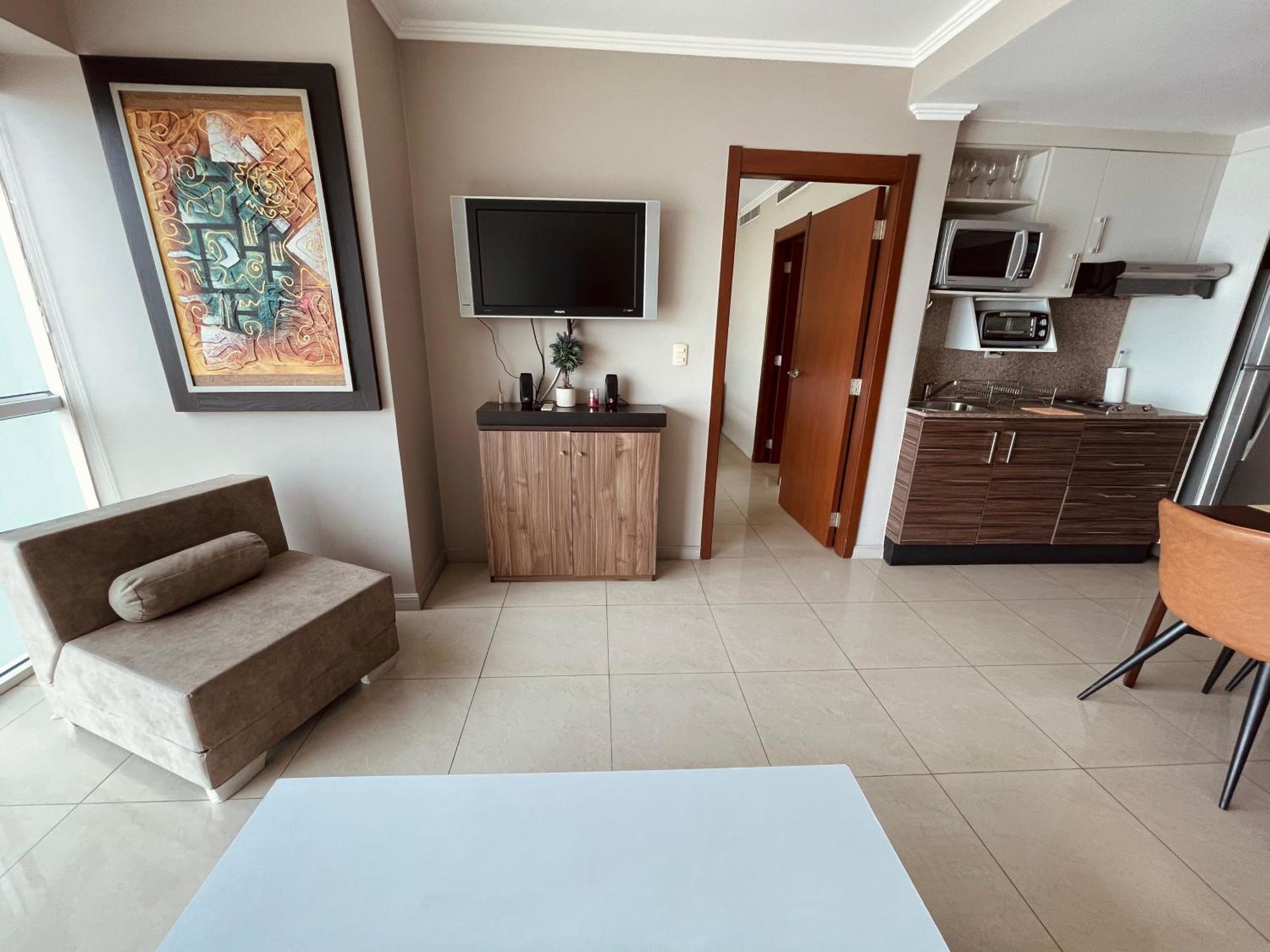 Apartment Frente Al Rio En Puerto Santa Ana Riverfront