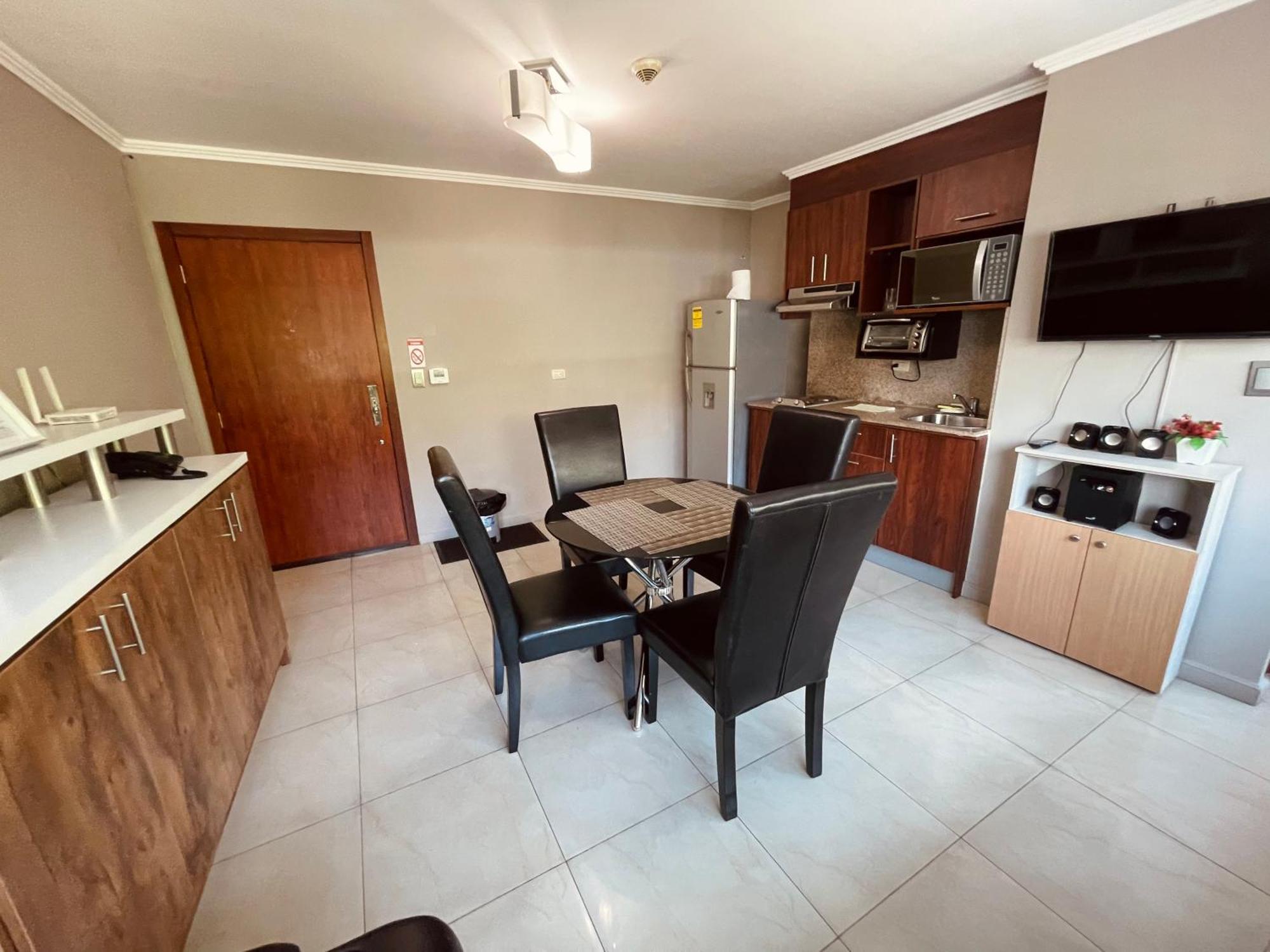 Frente Al Rio En Puerto Santa Ana Riverfront Apartment *