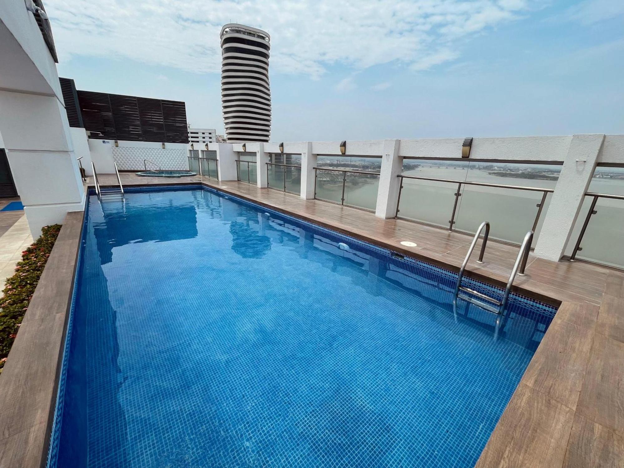 Frente Al Rio En Puerto Santa Ana Riverfront Apartment *