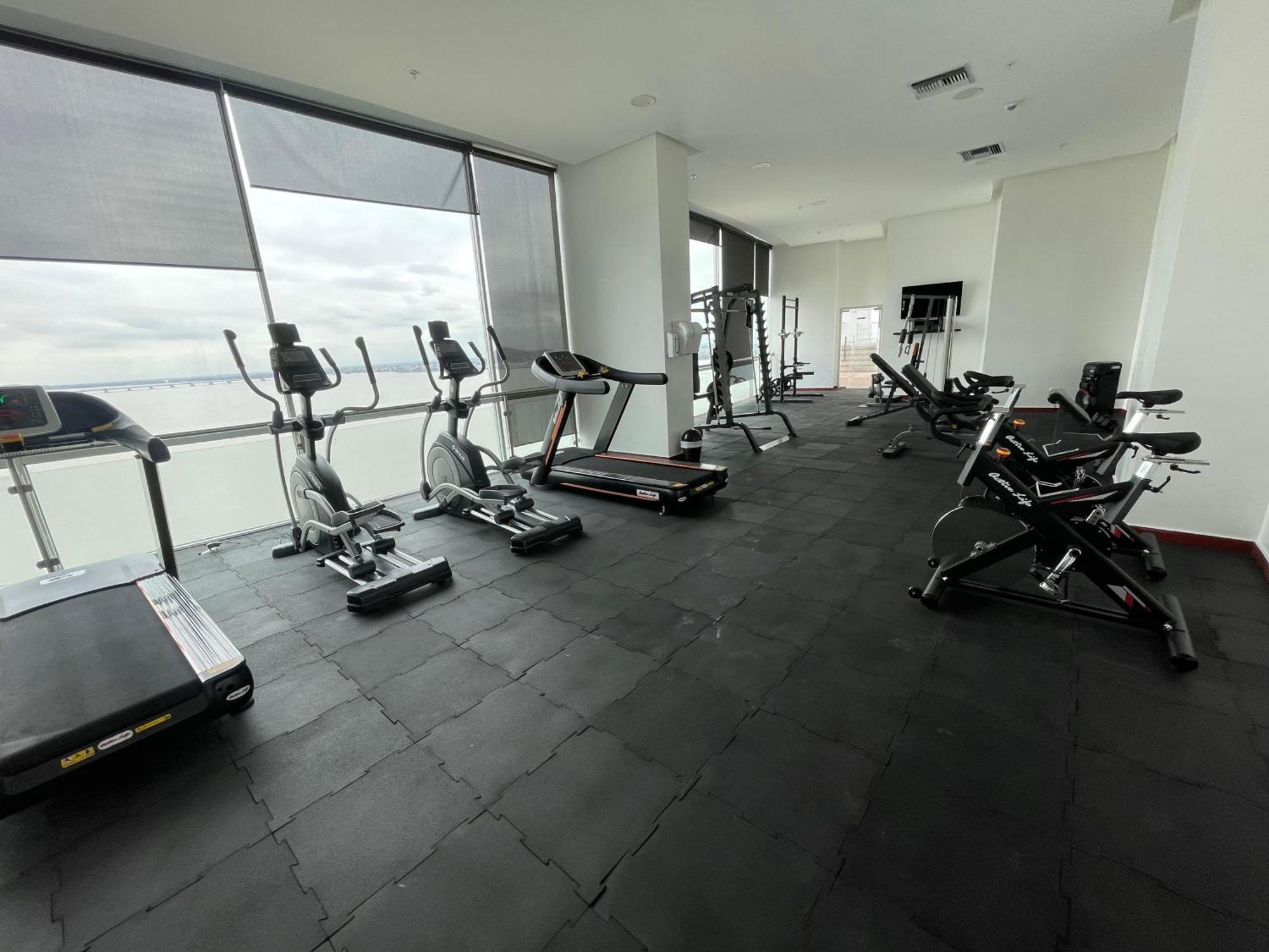 Apartment Frente Al Rio En Puerto Santa Ana Riverfront *
