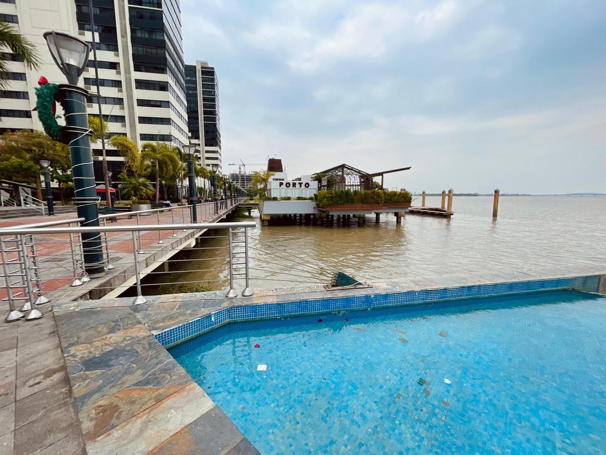 Apartment Frente Al Rio En Puerto Santa Ana Riverfront