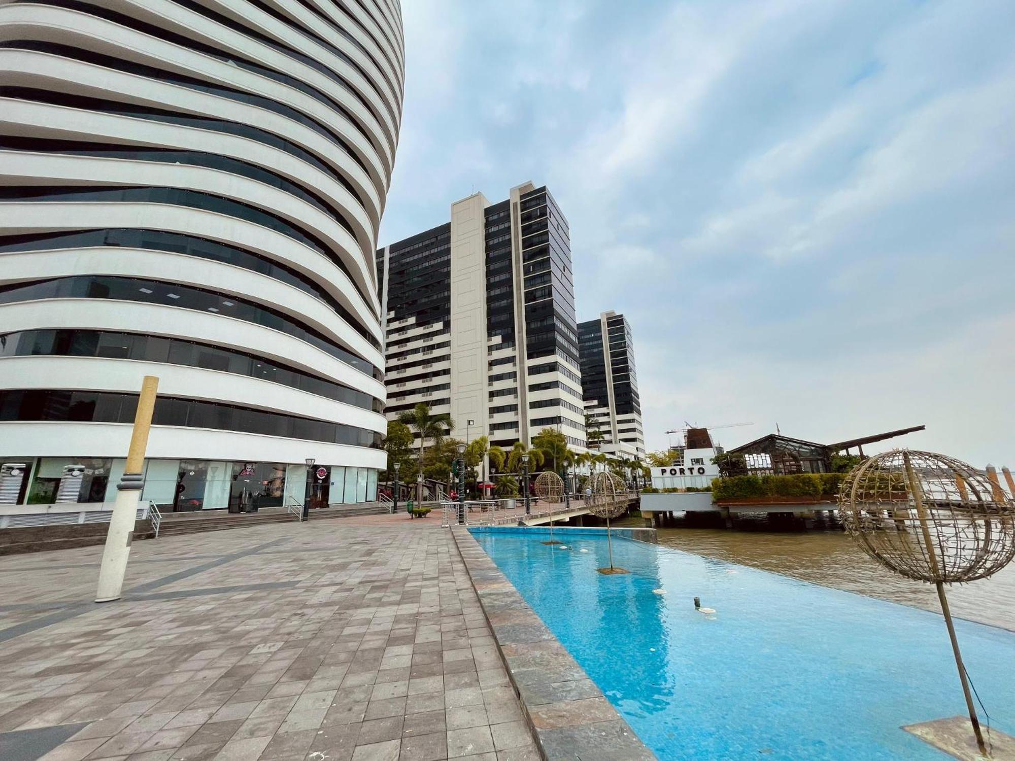 Frente Al Rio En Puerto Santa Ana Riverfront Apartment *