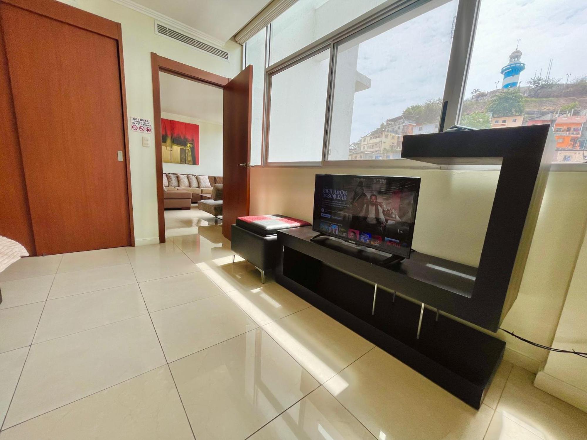Frente Al Rio En Puerto Santa Ana Riverfront Apartment Guayaquil